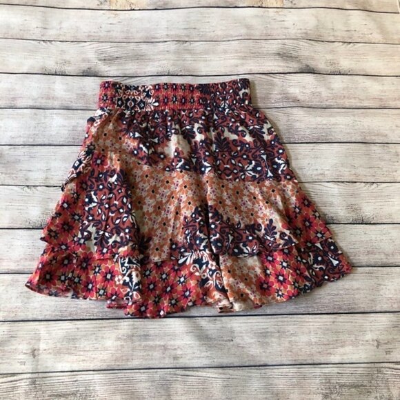 Cabi Isabel Patchwork Floral Ruffle Skirt Size XS - Picture 2 of 6